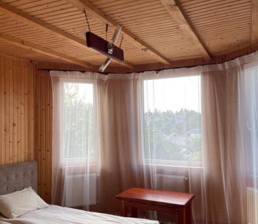 Skhidnytsya Hotel | Під лісом