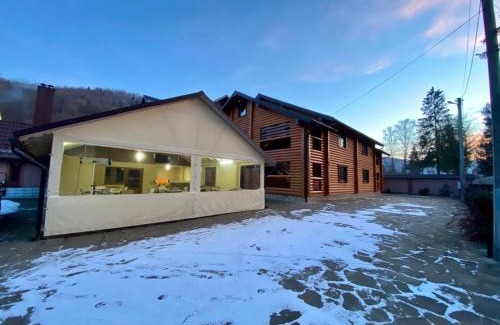 Sheshory Bed & Breakfast | Садиба Old Friend