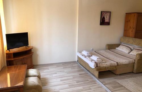 Chernomorets House | Семеен хотел Авалон