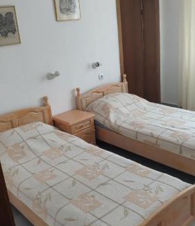 Lozenets Hotel | Семеен хотел Ирина