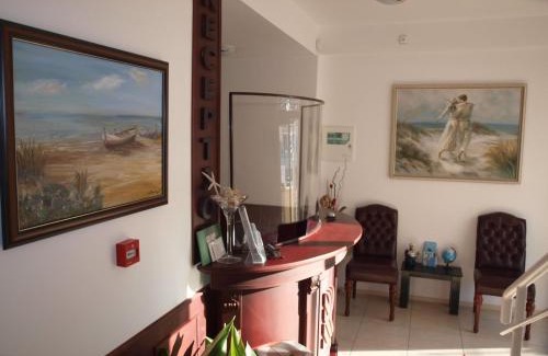 Ravda Hotel | Семеен Хотел "Кораб Ренеса"
