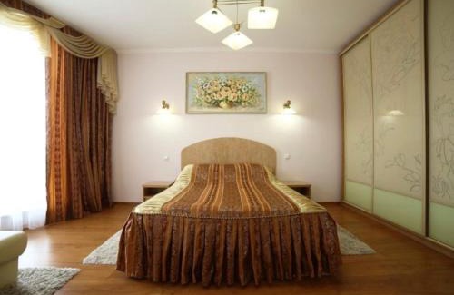 Yavory Hotel | Соняхи