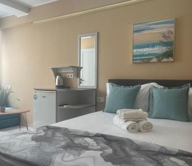 Akhtopol House | Стаи за гости Бела