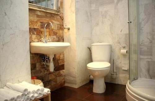 rayon Triaditsa House | Стаи за гости на централно място в София с обслужване