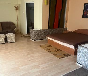Gabrovo Apartment | Стаи за гости Първи май