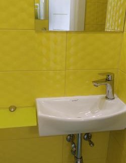 Svyatoshyns'kyi District Apartment | Студія з сучасним ремонтом