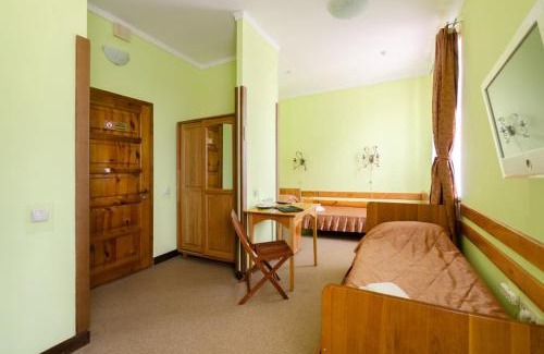 Petropavlivs'ka Borshchahivka Hotel | Тиса Економ