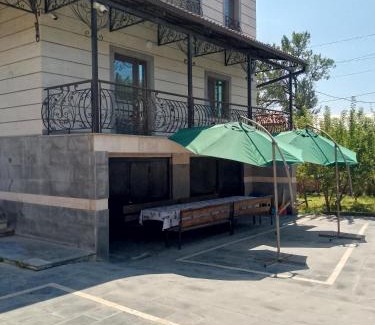 Ashtarak House | У Лилит