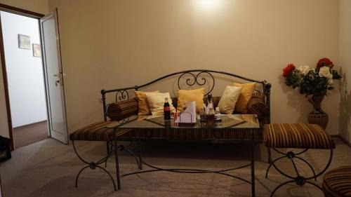 Gorna Oryahovitsa Hotel | Хотел-Ресторант Тиролиа