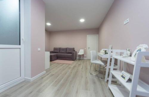 Holosiivskyj Apartment | Чудесная 2 комнатная квартира люкс уровня Теремки