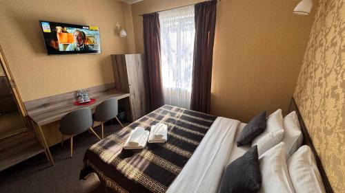Dnipro Hotel | Шляпа
