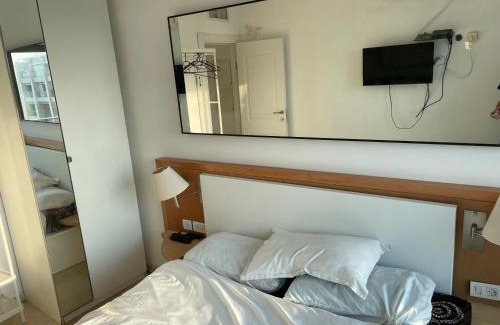 Yavne Hotel | אוקיינוס במרינה