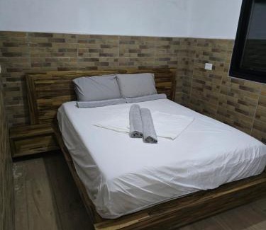 Katzrin House | הזית והרימון