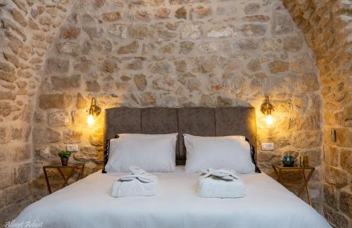 Safed Old City House | מלכה בעתיקה
