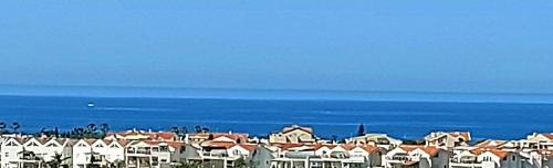 Nahariya Apartment | פסגת הנוף The view top