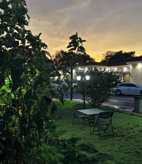 Ash Shafa House | بيوت عطلات وحدات غيمة للايواء السياحي
