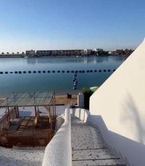 Durrat Al-Arous Ski Chalet | درة العروس شاليه علوي فاخر في شاطئ البرادايس