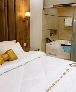 Al Hawiyah Ski Chalet | شاليهات ذوق بارك