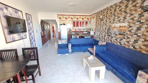 Al-Muntazah Apartment | شاليه غرفتين بالمعمورة الشاطى على البحر صف ثان