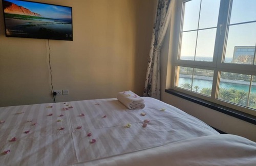 Bay La Sun Apartment | شقة البيلسان اطلالة علي البحر Marina 2 with sea view للعائلات فقط