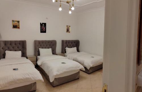 Riyadh Apartment | شقة مودرن من أربع غرف نوم وصالة ومجلس تفتح غرف النوم حسب عدد النزلاء