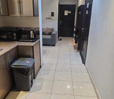 Al Aziziyah Apartment | شقق راحتي هنا 1