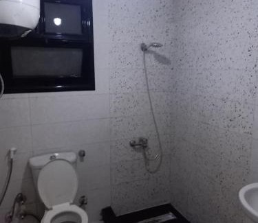 Az-Zarqa Hotel | غباوي موتل