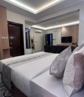 Khamis Mushait Hotel | فندق باين