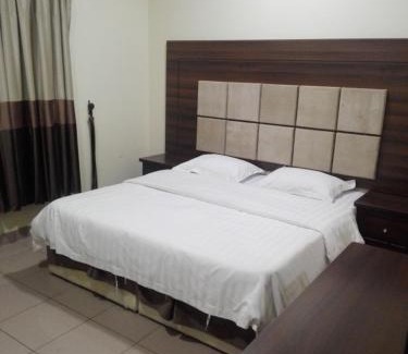 Khamis Mushait Hotel | فندق نواميس للشقق المخدومة