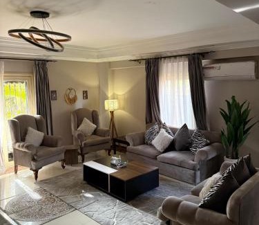 6th of October City Villa | فيلا مبهجة مع مسبح وحديقة رائعة