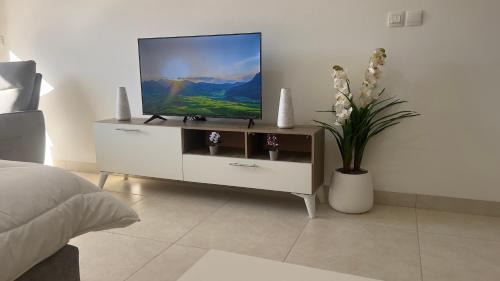Aqaba Apartment | قرية الراحة باطلالة بحرية-مرسى زايد-Alraha village -marsa zayed- with sea view