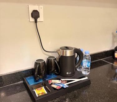 Baljurashi Apartment | ليالي العزيزية للوحدات السكنية