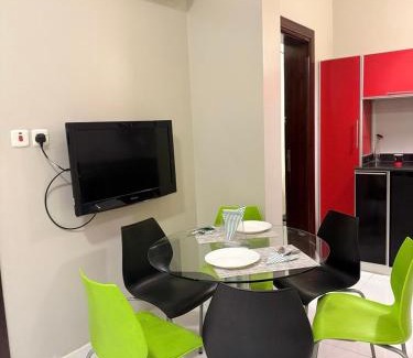 Baljurashi Apartment | ليالي العزيزية للوحدات السكنية