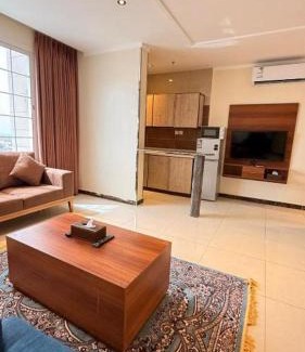 Haql Apartment | نصف القمر للشقق المخدومة