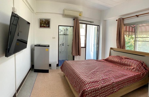Lat Yao Apartment | ช้างแก้วแมนชั่น