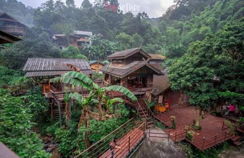 Mae Kampong House | บ้านป้อหลวงแม่หลวง แม่กำปอง Baanporluangmaeluang Maekampong