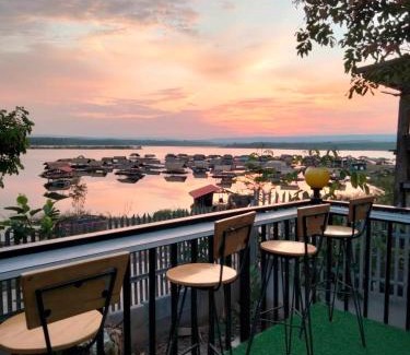 Wang Sam Mo House | บ้านระเบียงน้ำวังใหญ่ วังสามหมอ อุดรธานี