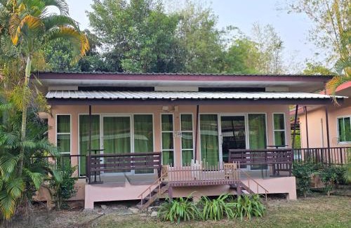 Noen Hom Resort | ภูร์ชรินท์ รีสอร์ท