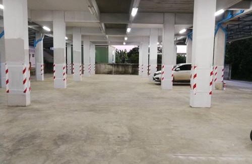 Wang Mai Khon Apartment | ศุภักษรอพาร์ทเม้นและสระว่ายน้ำ Supakson apartement and pools