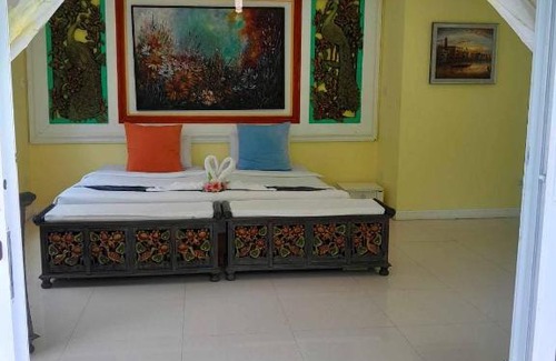 Sarika Hotel | อุ่นเรือน รีสอร์ท
