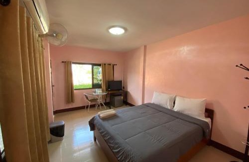 Fang House | โพธิ์ทองริมทุ่ง Pothong Rimtung Hotel