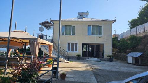 Kobuleti House | დასვენება ქობულეთში ზღვიდან 8კილომეტრში