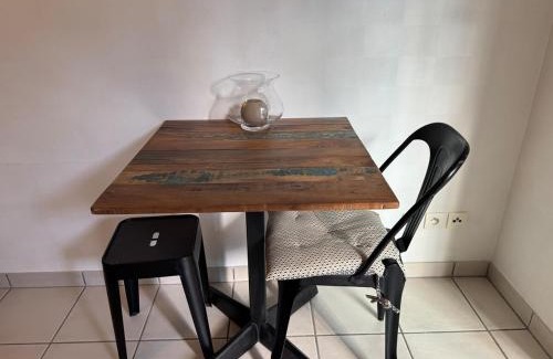 Lagord Apartment | ღ Manova - Terrasse, Parking, Jardin et Wifi