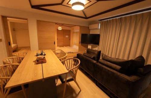 Nakafurano House | かんたろうもねたろうの母家- 1周年感謝セール!フルリノベ最大10名!スキー場7分ラベンダー畑7分 キッズコーナー大好評!