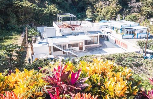 Nago House | やんばるの自然に囲まれた一棟貸し切りの古民家宿
