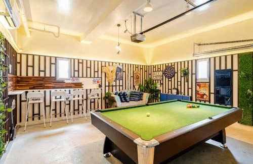 Tokeshi Apartment | ビリヤード ダーツ 卓球 バーベキュー キッズルーム 4寝室ダブルベッド8台 最大16人 200平米の大きな一軒家