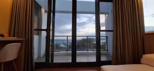 South Beach House | 上圓旅店 到沙灘,7-11只要3分鐘