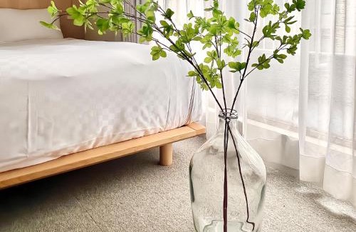 Yushima Hotel | 上野超豪华4人间 东京超级中心Ydoa 设计师房间 上野公园3分钟 车站1分钟 超级繁华 免费wifi 戴森吹风