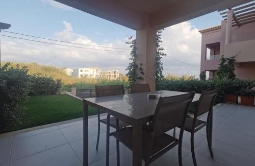Maleme Apartment | 两卧室公寓-带露台花园