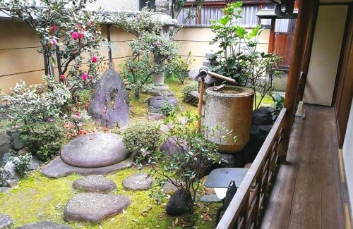 Kamigyo Villa | 京都二条城近く京町屋120年の歴史に泊まる